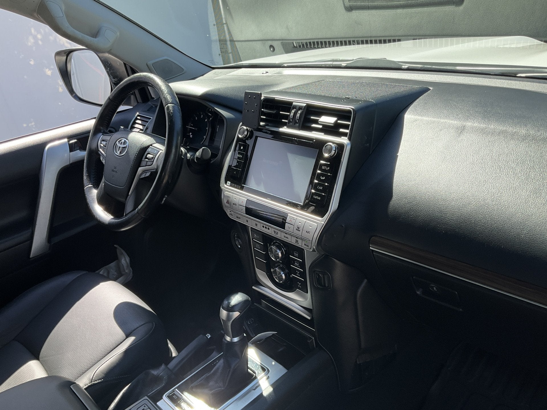 Toyota Land Cruiser 5-Pers 2.8 D-4D Professional 5p. 360 L, Euro 6, 4 cilinders, 3000 kg, Wit