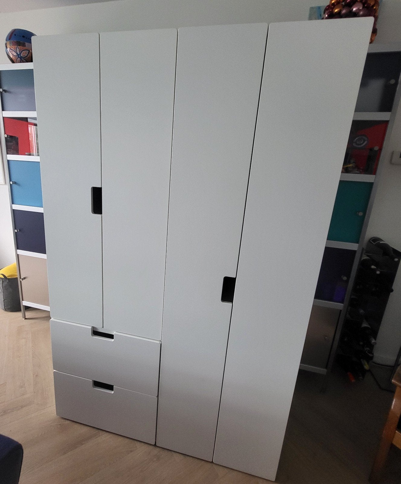 Ikea (kinder)kledingkast met gratis kast inrichting, Ophalen, Zo goed als nieuw