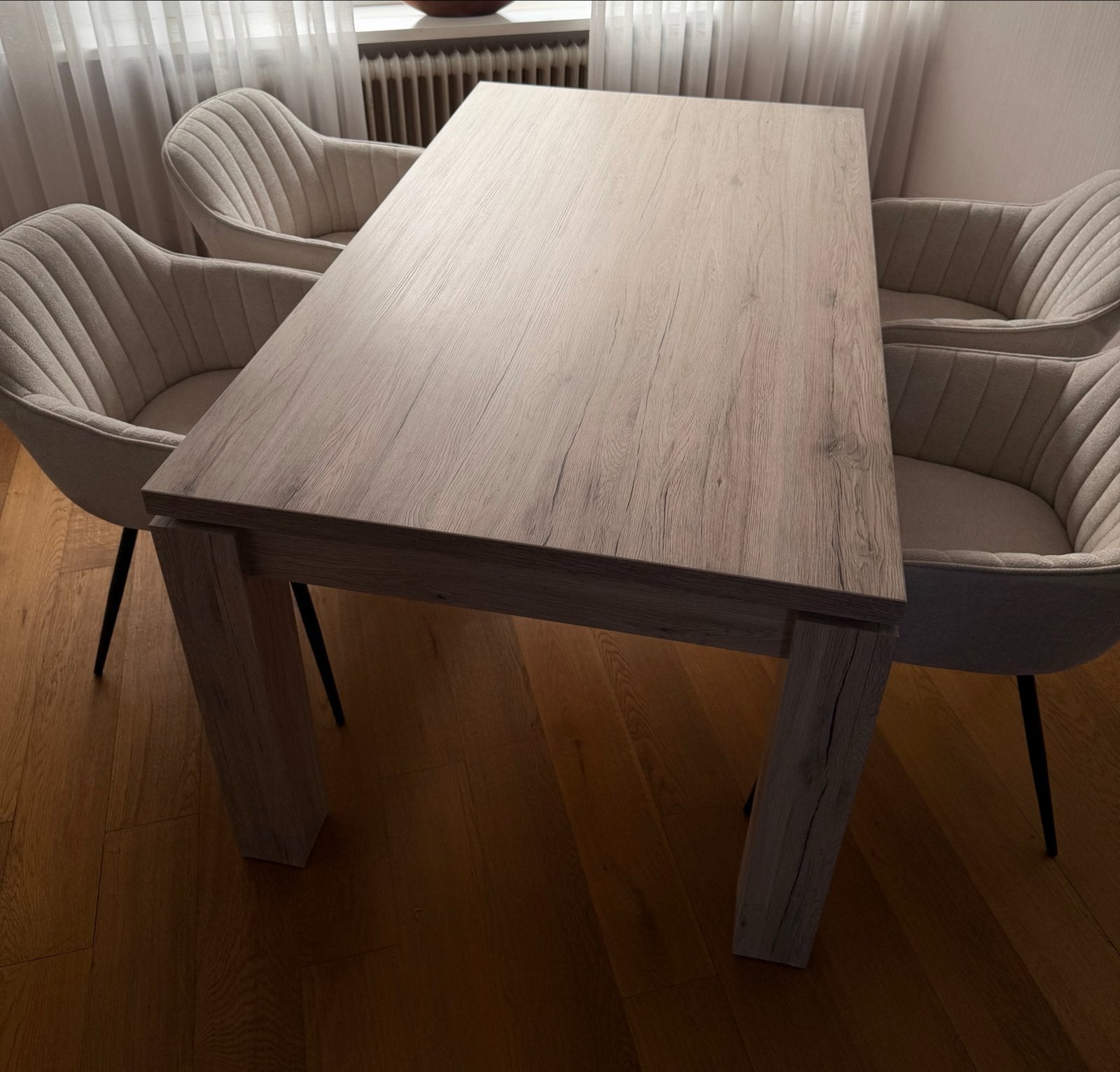 Stijlvolle eettafel - Perfect voor 4 personen