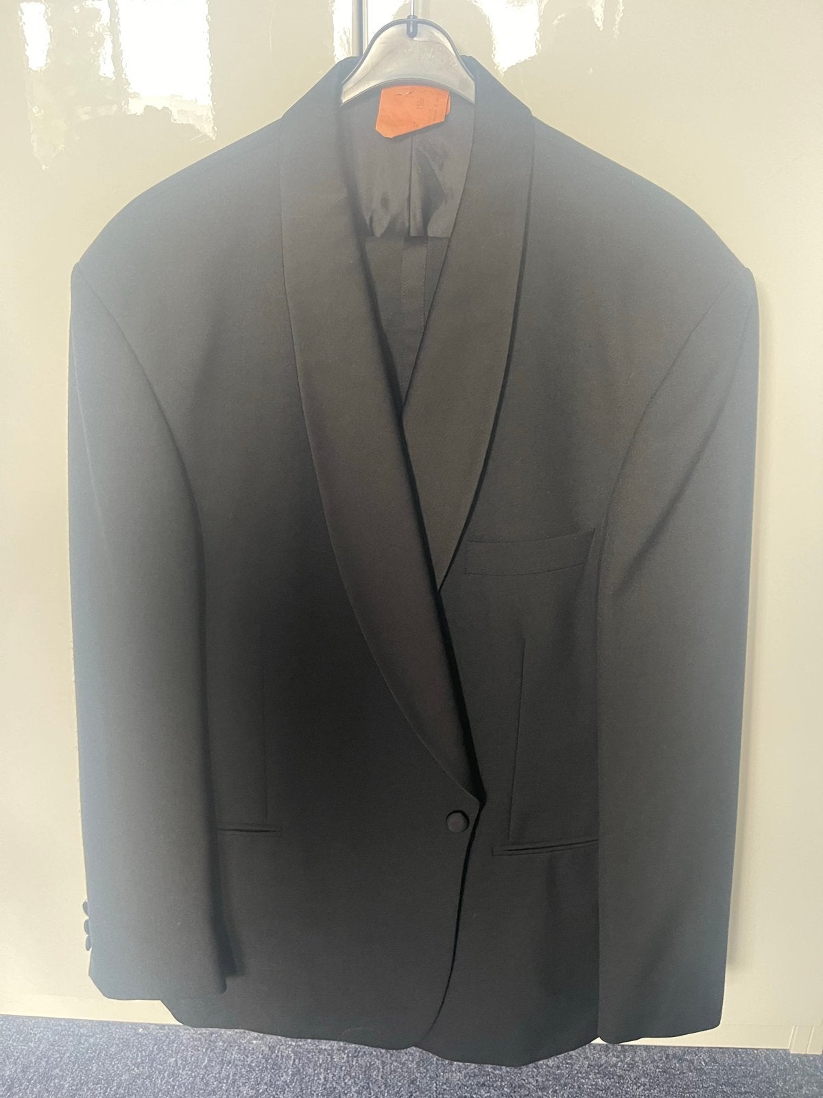 Zwarte smoking met Bijenkorf smokinghemd maat 54/56, Ophalen of Verzenden, Gedragen, Maat 56/58 (XL), Zwart