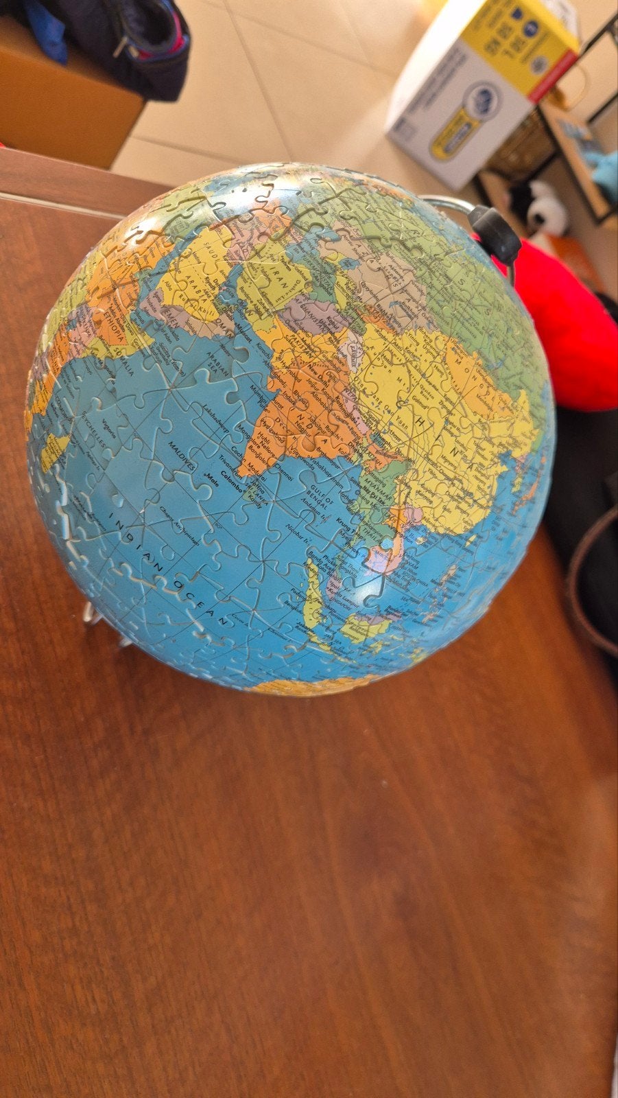 Wereldbol 3D Puzzel op standaard - Ravensburger, Ophalen of Verzenden