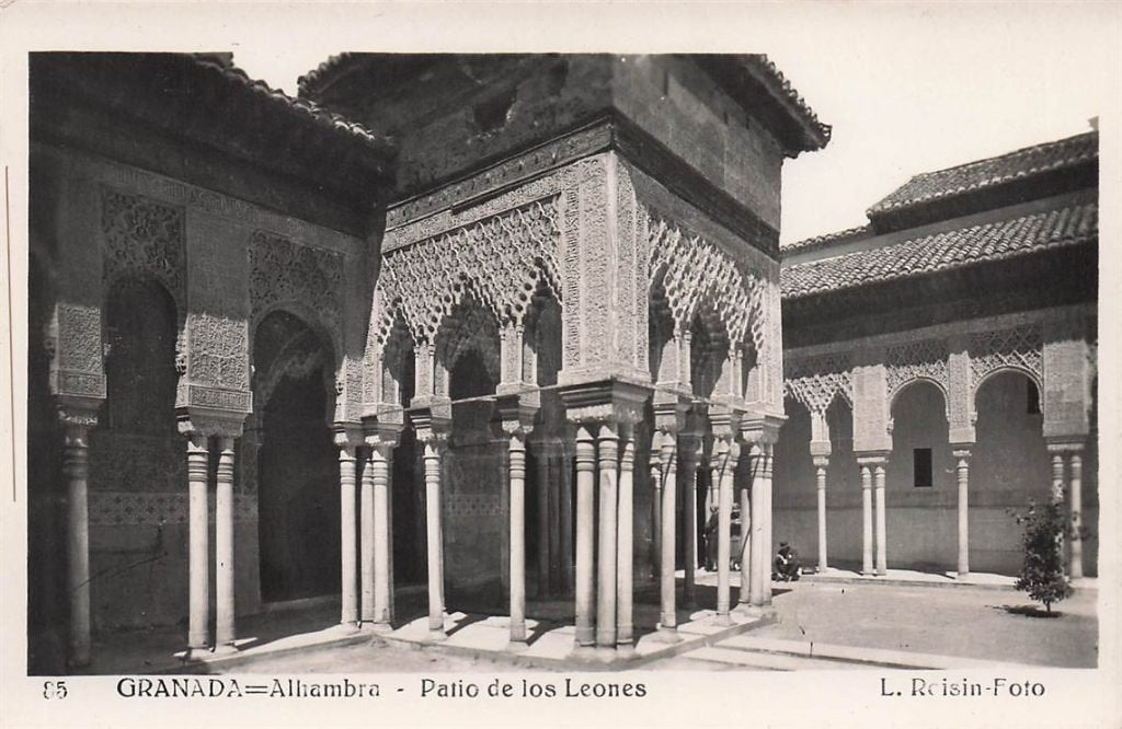 703-260-003 Granada Alhambra Patio De Los Leones, Verzenden, Voor 1920, Spanje