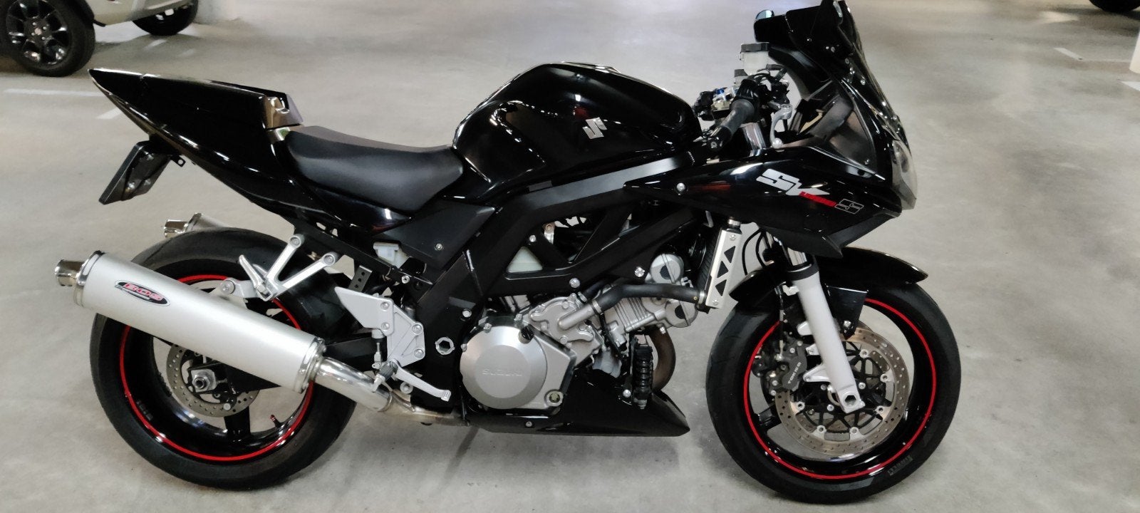 Suzuki sv 1000 s, 2 cilinders, Occasion, Motorrijbewijs A, Meer dan 35 kW