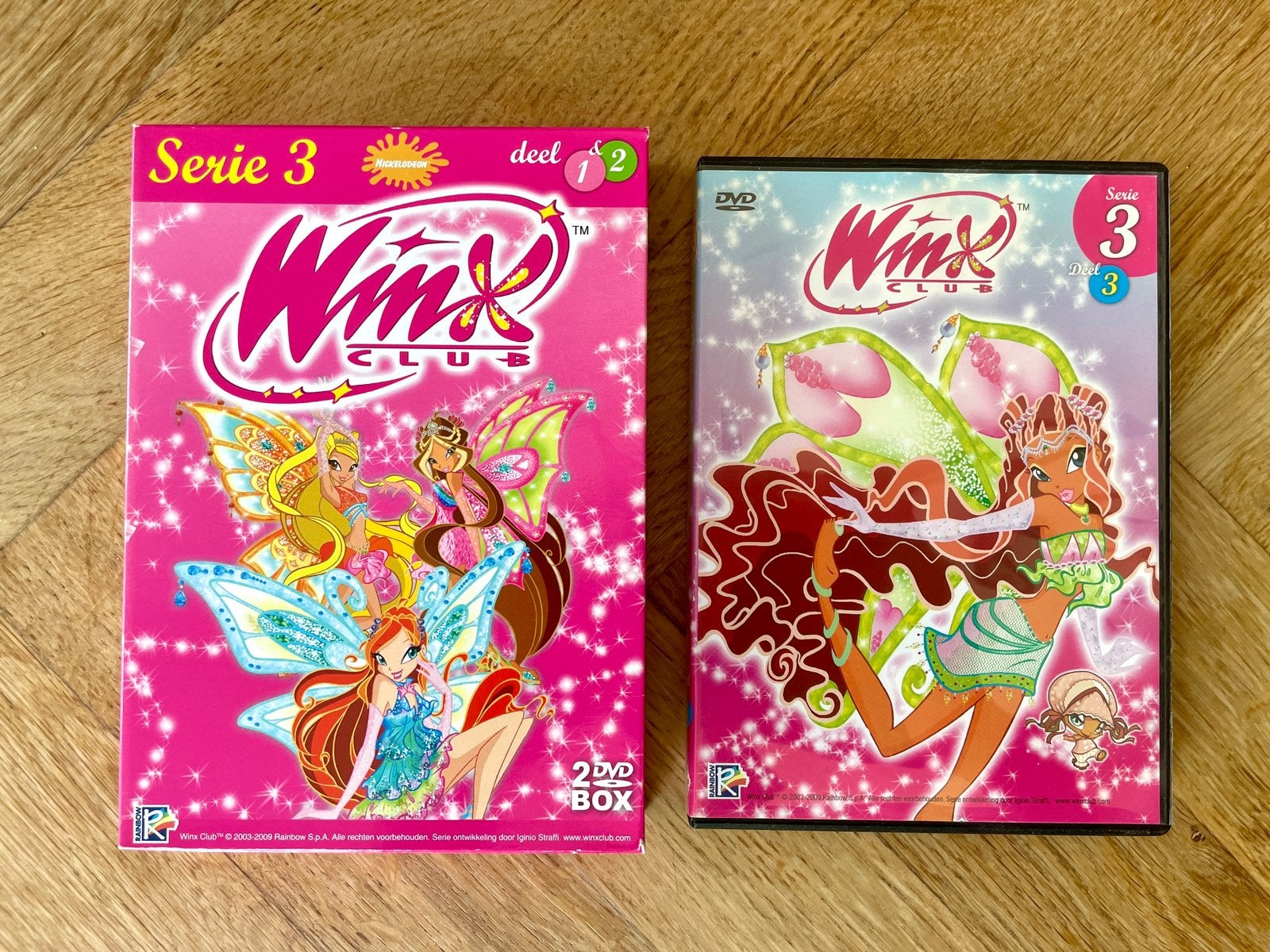 Winx Club - Serie 3 - Deel 1 t/m 3 op DVD (nette staat), Tekenfilm, Amerikaans, Zo goed als nieuw, Vanaf 6 jaar