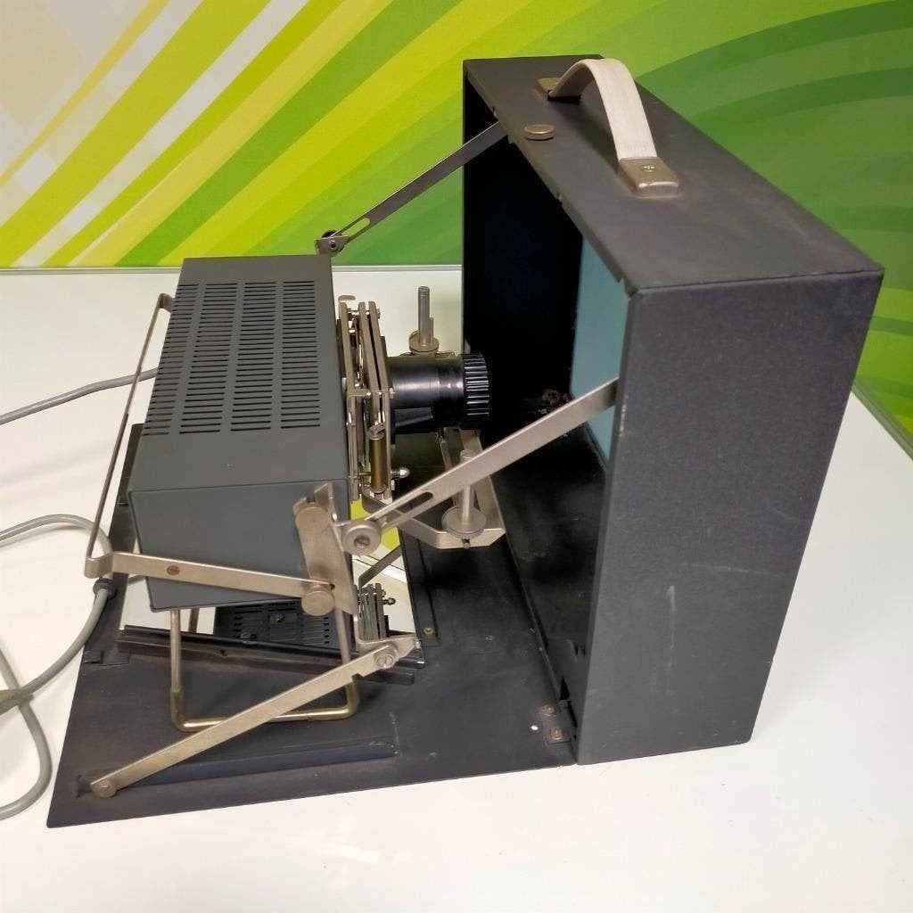 Retro medische projector Proti Micro Reader, Verzamelen, Ophalen, Huis en Inrichting