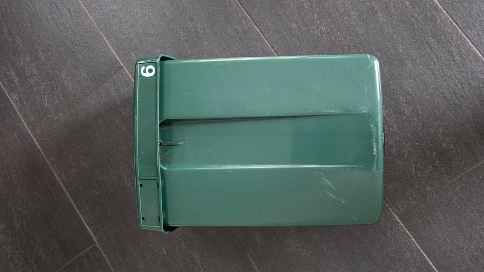 mooie  ouderwetse groene ptt brievenbus met montagebeugel, Tuin en Terras, Ophalen of Verzenden, Kunststof
