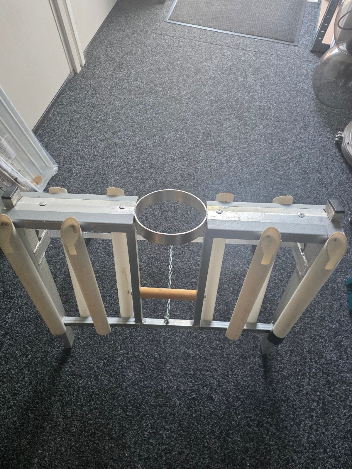 Forelhengelsteun voor 8 hengels., Ophalen
