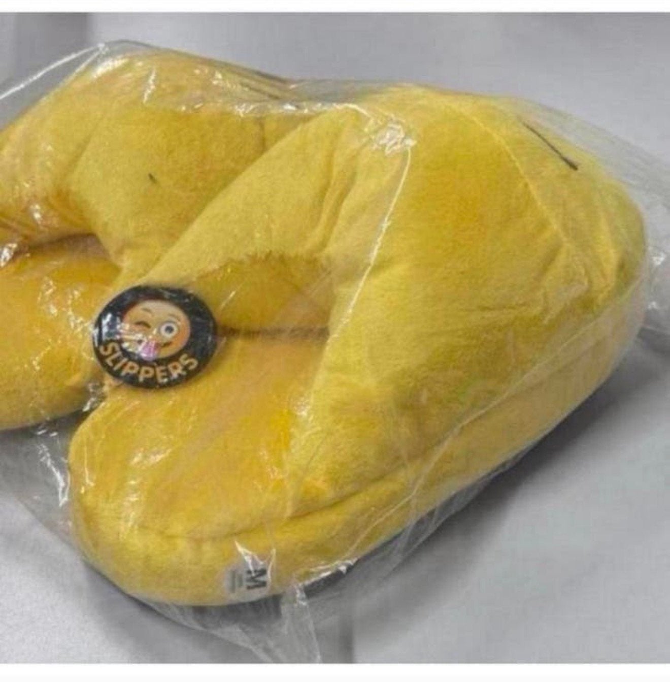Smiley Pantoffels slippers Emoji maat M 38-39-40-41 nieuw, Geel, Nieuw, Ophalen of Verzenden, H