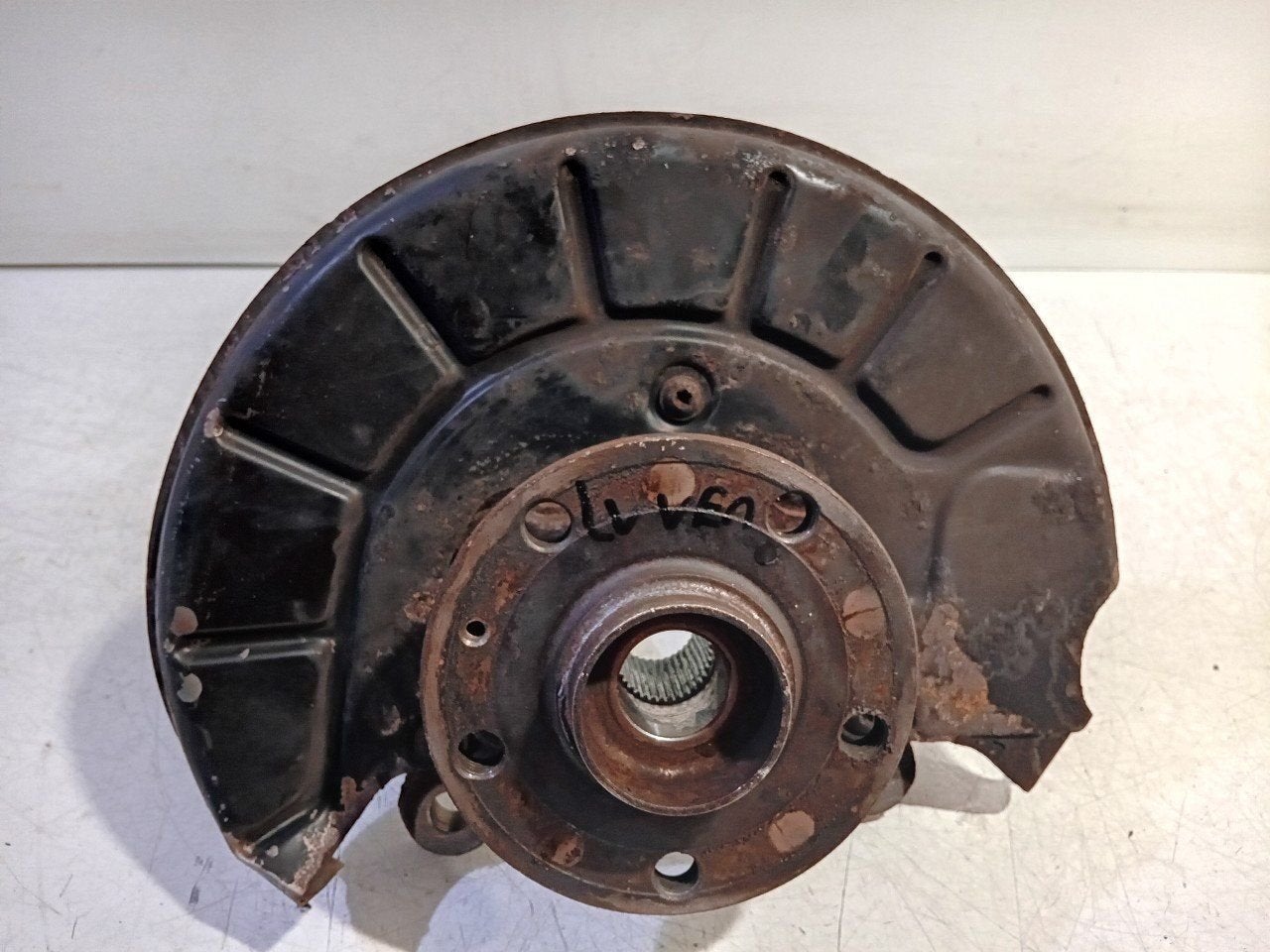 Wielnaaf links voor Volkswagen Golf, Onderdelen@venauto.nl, Van der Ven Autorecycling B.V., Gebruikt, Ettenseweg 76, 4706 PB Roosendaal, The Netherlands