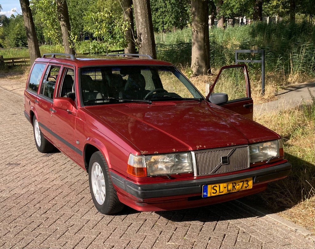 Volvo 940 2.3 TURBO LPG G3, APK nieuw 4-8-2027, Leder, 4 cilinders, Handgeschakeld, Grijs, Particulier