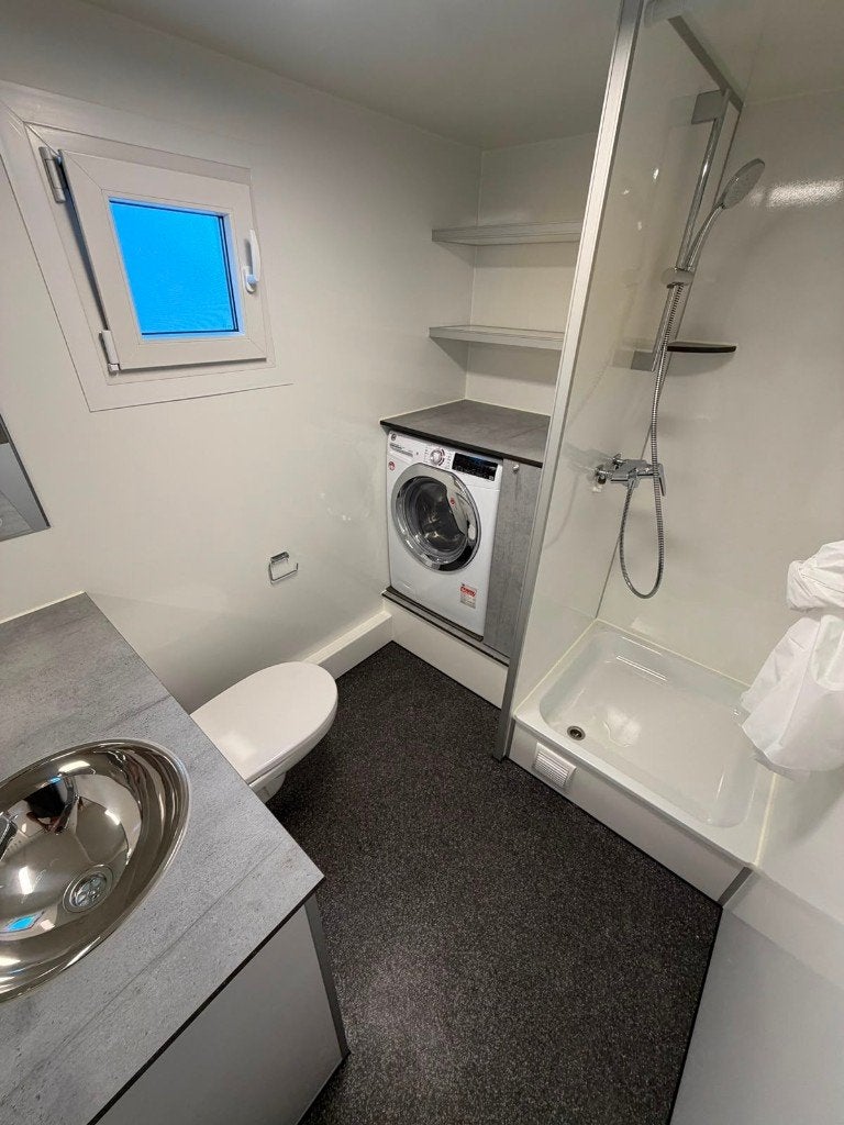 Mobiele badkamer ZONDER WIELEN, Ophalen