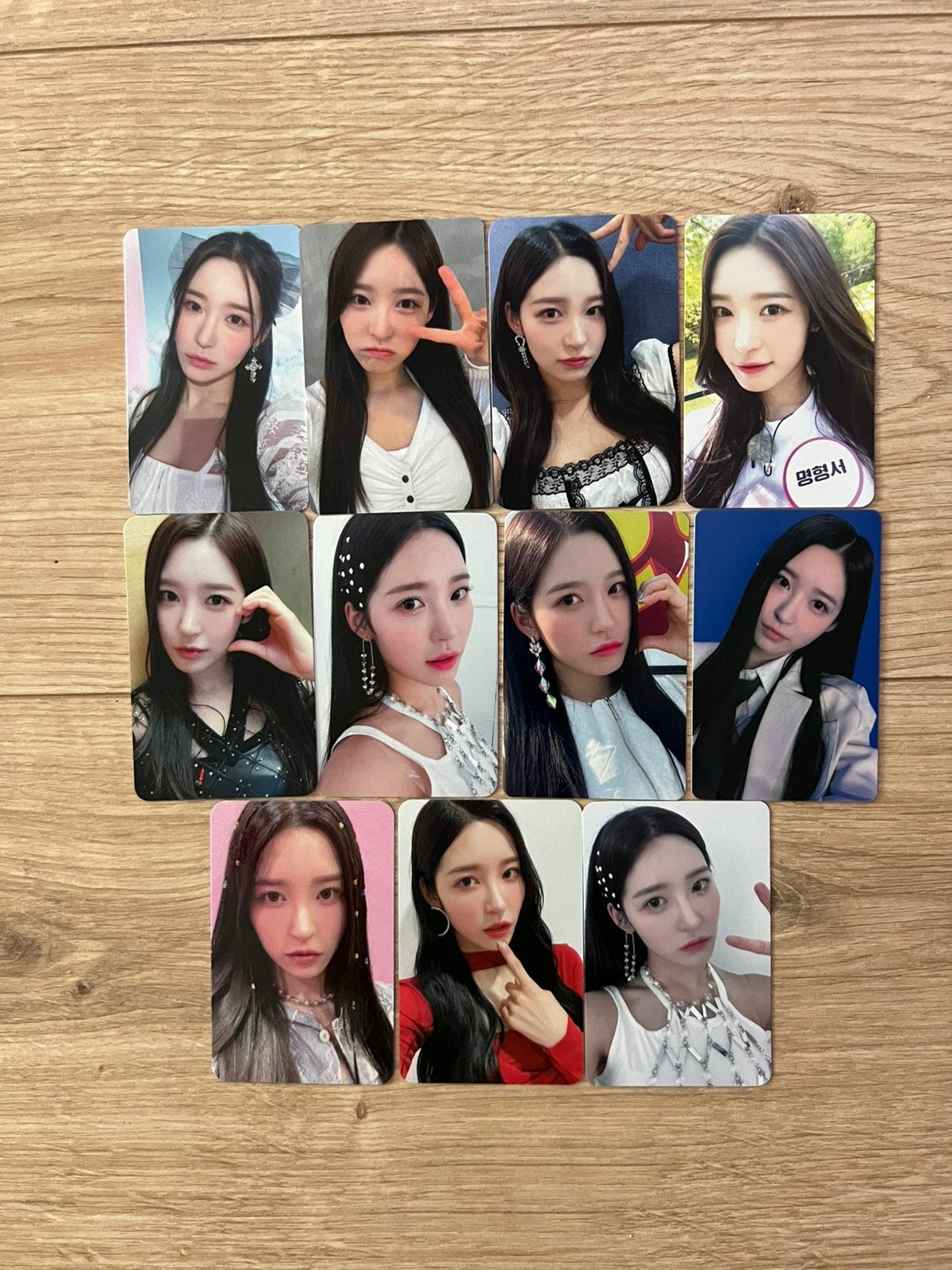 classy hyungseo photocards kpop, Ophalen of Verzenden, Zo goed als nieuw, Foto of Kaart