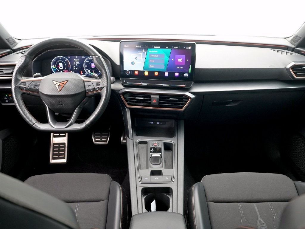 Cupra León