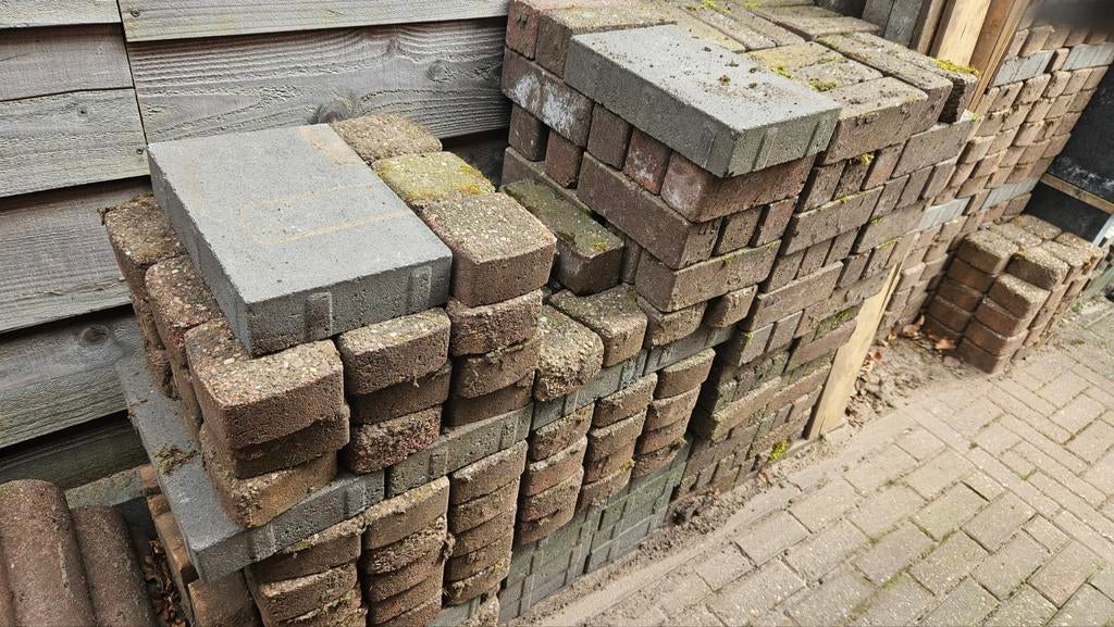 Diverse stenen, bandje en paaltjes beton, Tuin en Terras, Ophalen, Gebruikt, Beton, Overige typen
