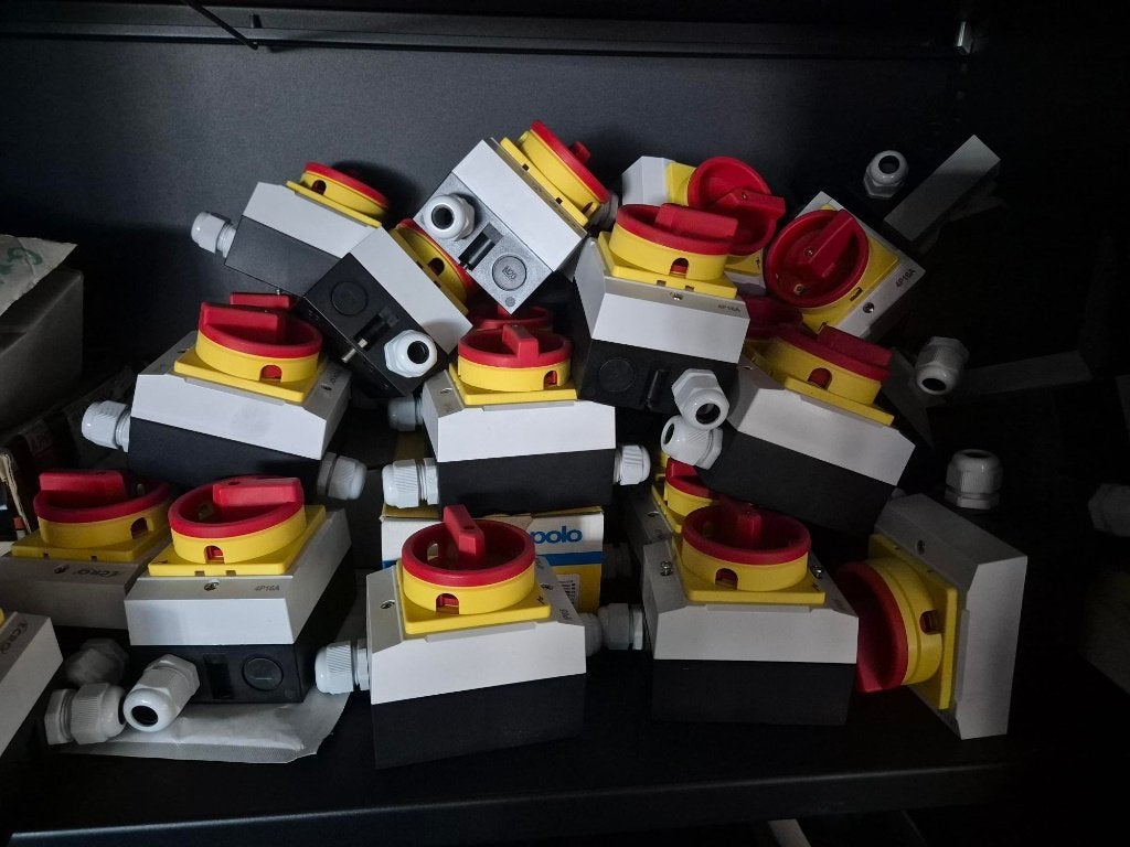 Werkschakelaar 4P16A 30 stuks nieuw, Verzenden, Nieuw