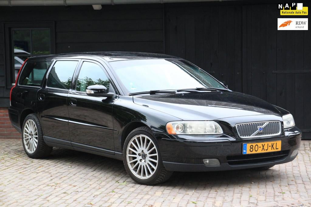 Volvo V70 2.4 Edition Half-Leer/Cruise/Airco/Trekhaak, Auto's, Voorwielaandrijving, Zwart, Traction-control, Leder en Stof