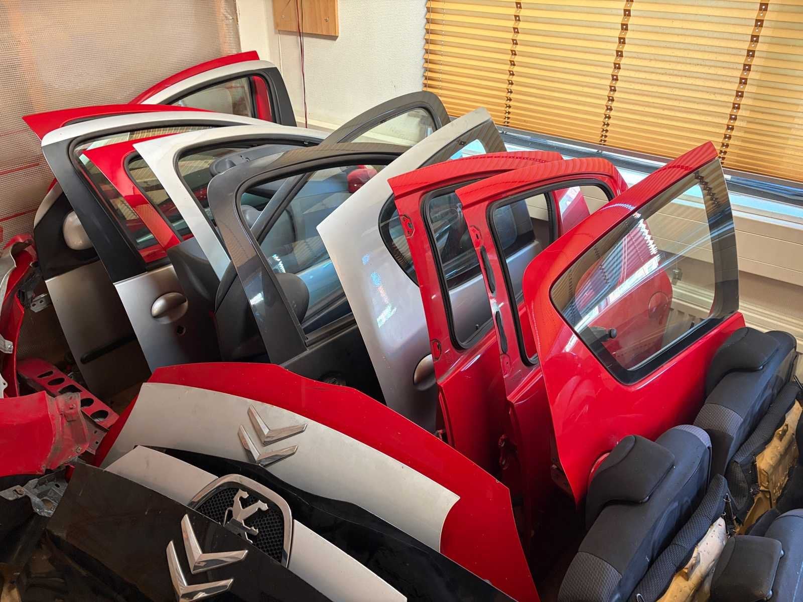 Grote partij div onderdelen aygo 107 c1 portier bumper lamp, Ophalen, Gebruikt