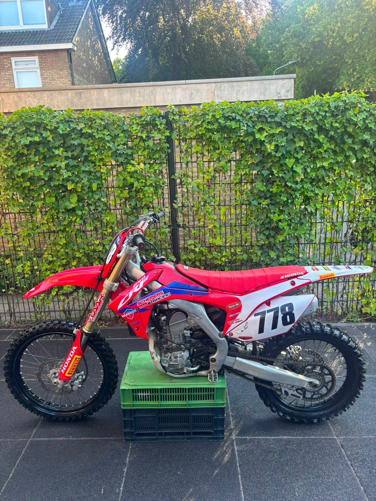 Honda CRF 250 R, Fietsen en Brommers, Brommers | Crossbrommers, Zo goed als nieuw, Honda, Ophalen of Verzenden