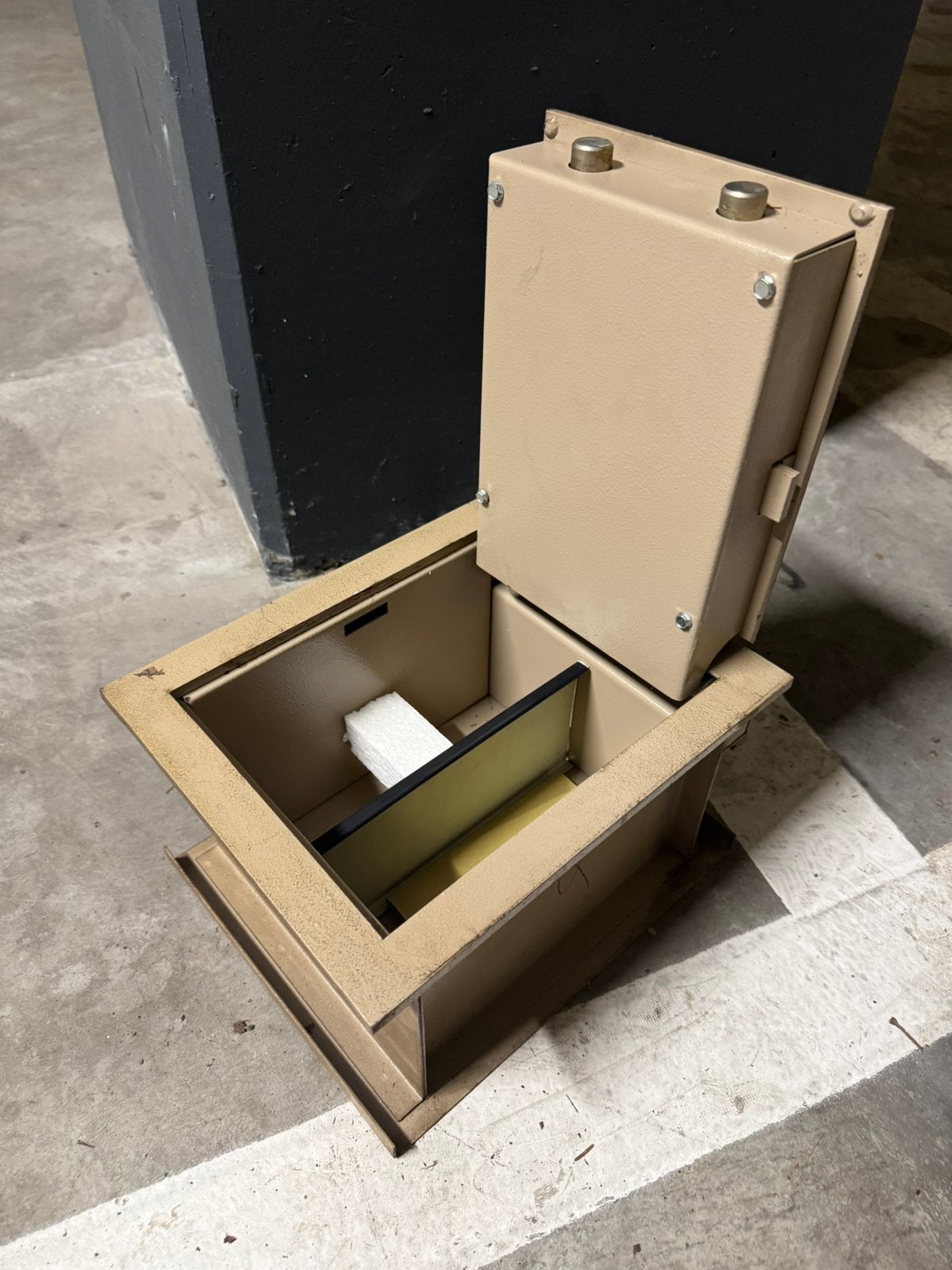 Inbouwkluis vloerkluis kluis compact, Ophalen, Nieuw, Brandkast