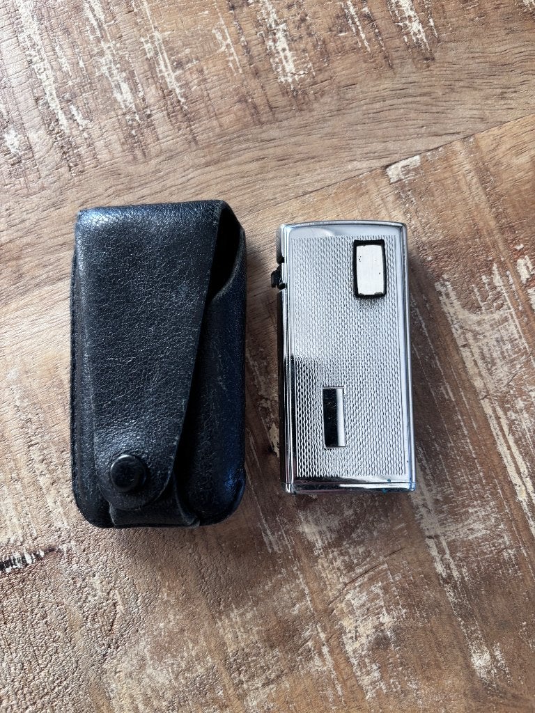 2 x ronson varaflame aanstekers vintage, Verzamelen, Ophalen of Verzenden, Zo goed als nieuw, Aansteker
