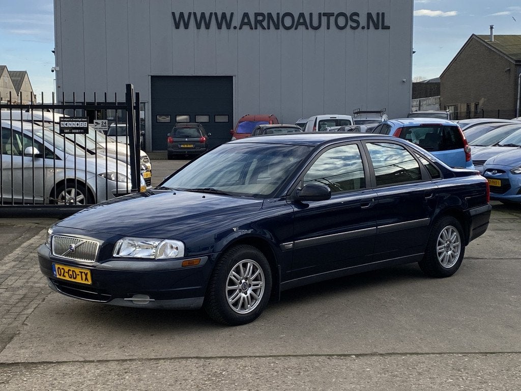 Volvo S80 2.4 Comfort 141 PK, AIRCO, 249.433 KM NAP, PARKEER, Auto's, Voorwielaandrijving, Beige, Blauw, Origineel Nederlands