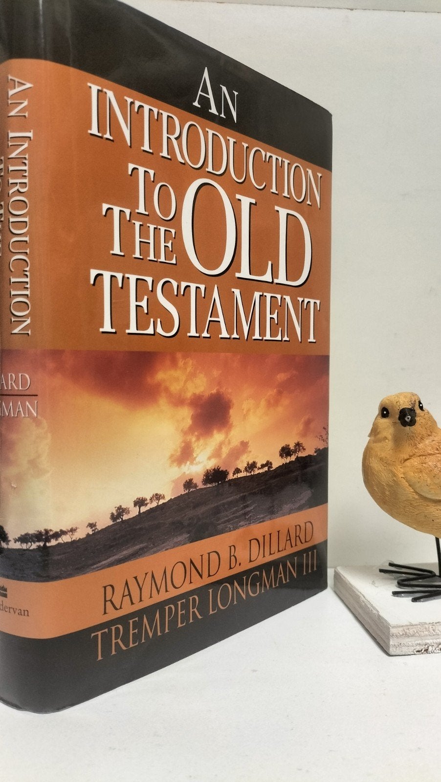 Dillard, Raymond B.; An introduction to the Old Testament, Ophalen of Verzenden, Gelezen, Christendom | Protestants
