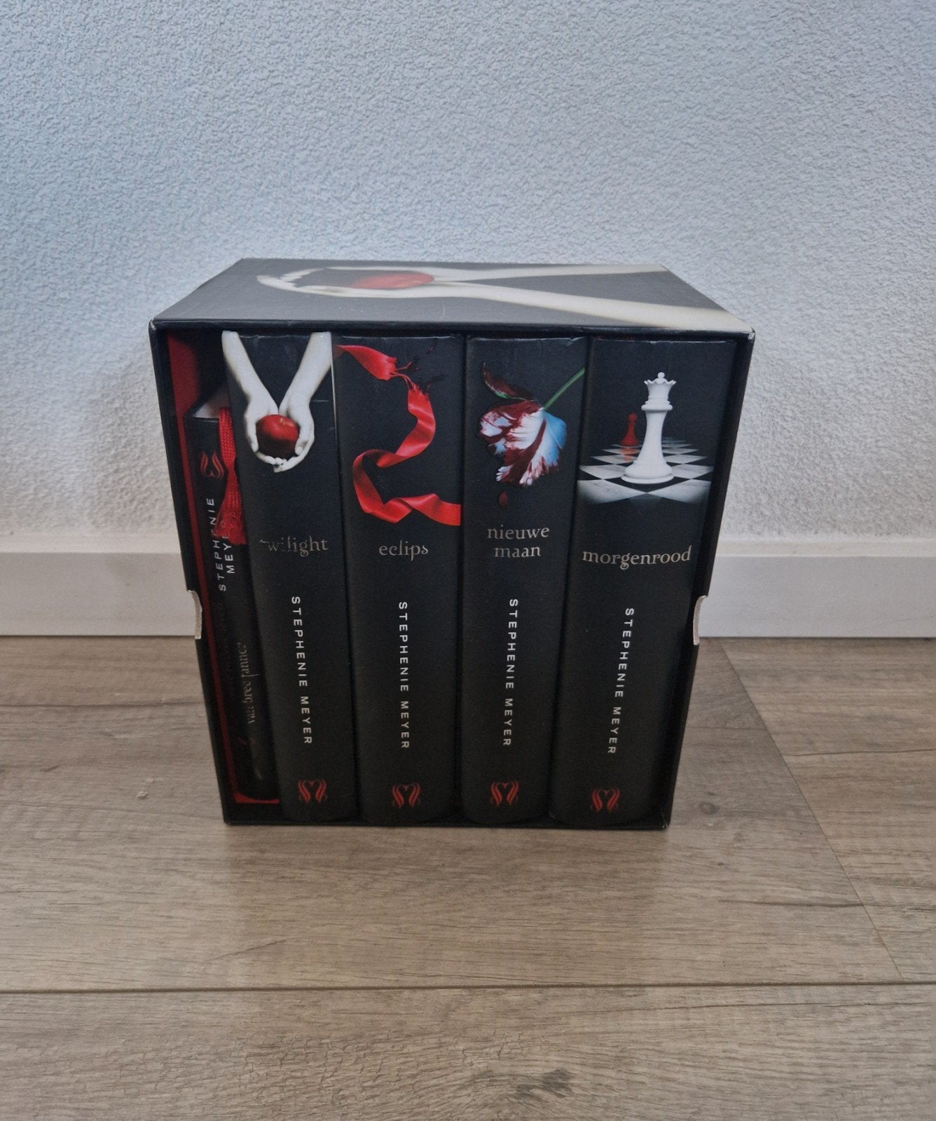 Hardcover boeken twilight stephenie meyer fantasy boek box, Boeken, Ophalen of Verzenden, Zo goed als nieuw