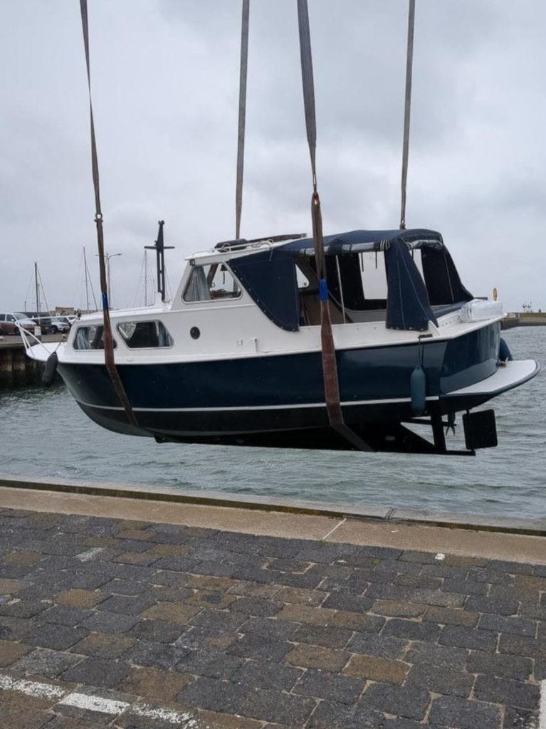 Akerboom stalen kajuitboot 8.35m met VW dieselmotor, Ophalen, Gebruikt, Aluminium, Diesel