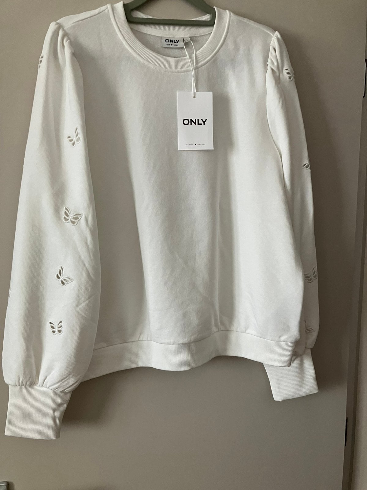 crème sweater vlinders op de mouwen/L-Only, Kleding | Dames, Truien en Vesten, Ophalen of Verzenden, Nieuw, Maat 42/44 (L), Beige