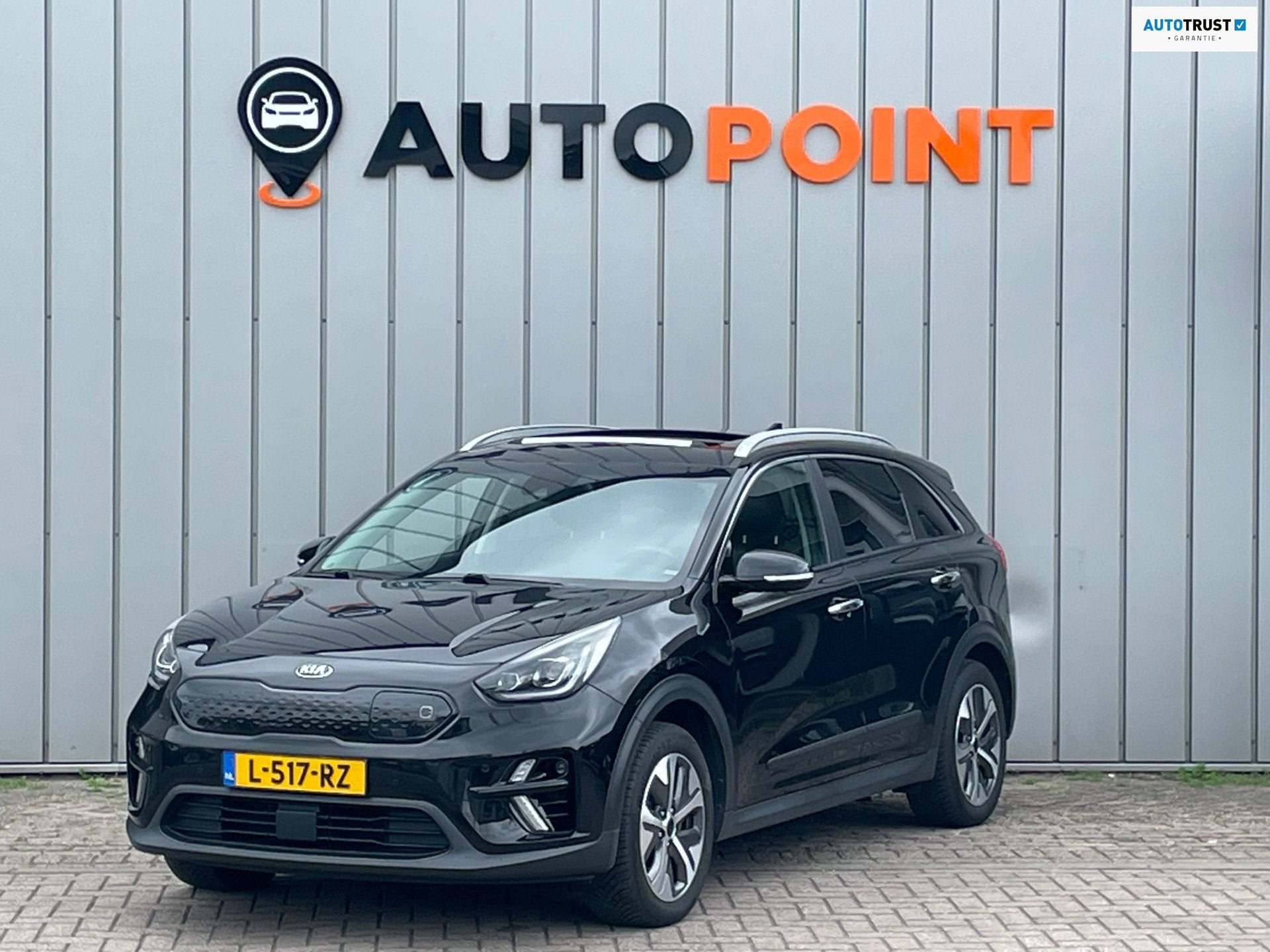 Kia E-Niro Executiveline 64kWh 100%SOH FASE 3 ORG NL|PANO|ME, 130 min, Gebruikt, Zwart, 1712 kg