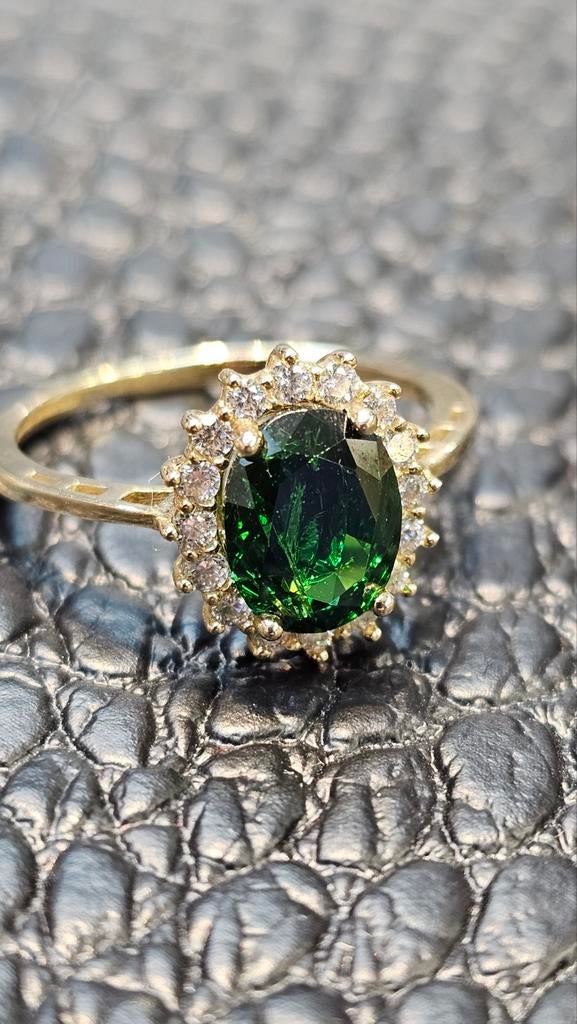 Prachtige dames 14karaat gouden ring met Smaragd steen, Sieraden, Tassen en Uiterlijk, Ringen, Nieuw, Ophalen of Verzenden, Dame
