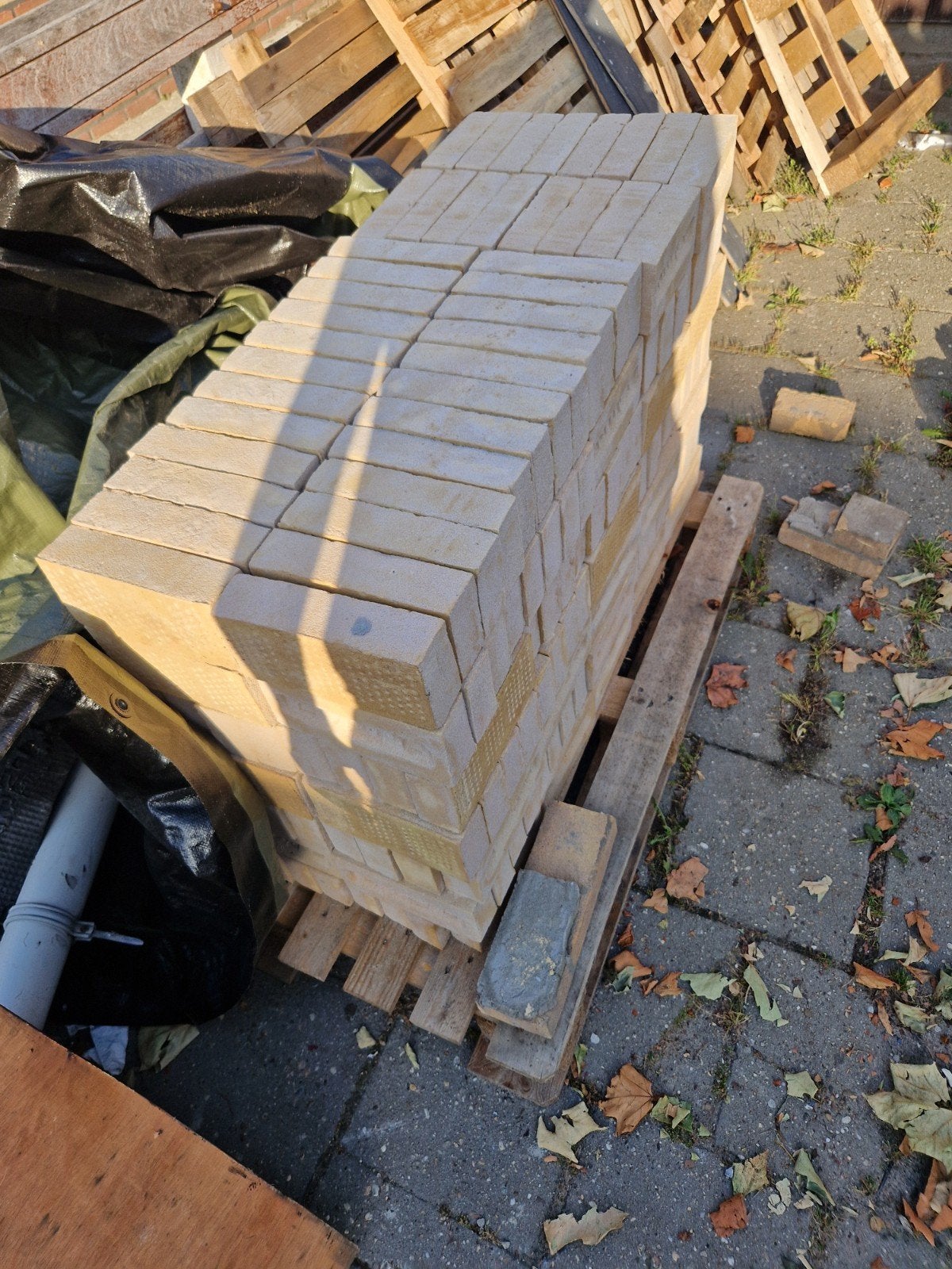 Nieuwe gele metselstenen (moeten zsm weg), Ophalen, Nieuw, Bakstenen