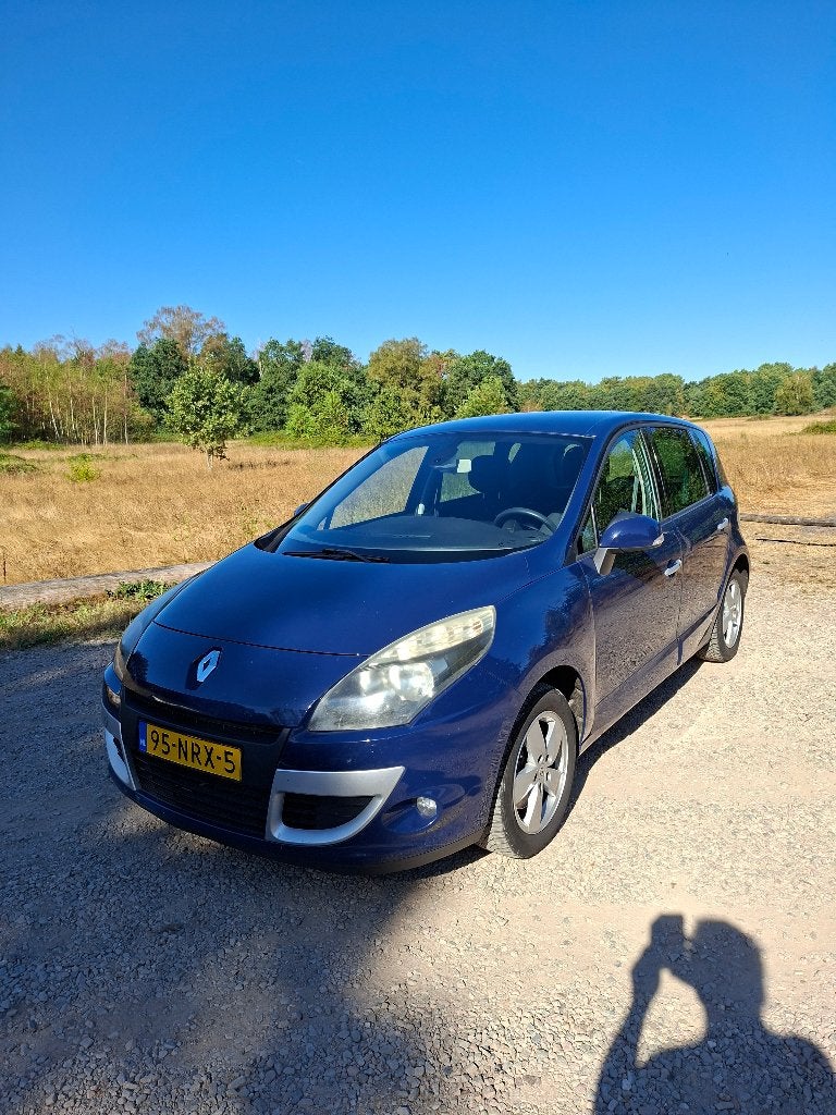 KOOPJE: Renault Scénic 1.6 16V 81Kw bj: 11-2010 LPG G3 !!, Auto's, Renault, Voorwielaandrijving, Euro 5, Stof, Zwart