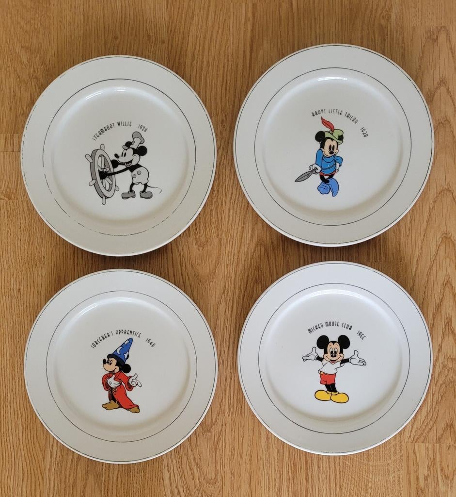 Disney, bordenset mickey mouse 'Mickey's great moments', Ophalen of Verzenden, Overige figuren, Gebruikt, Gebruiksvoorwerp