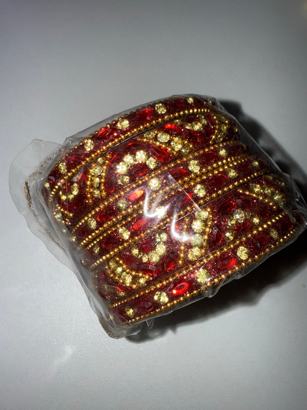 Zware Strass Armbanden Set (6 stuks) Rood & Goud - Nieuw, Sieraden, Tassen en Uiterlijk, Overige materialen, Nieuw, Ophalen of Verzenden
