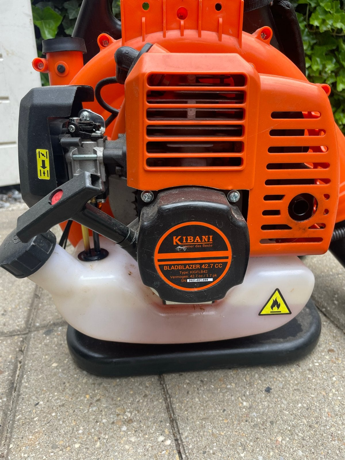 Kibani Bladblazer 42.7 CC - Zo goed als nieuw, Ophalen, Zo goed als nieuw, Benzine, Ruggedragen