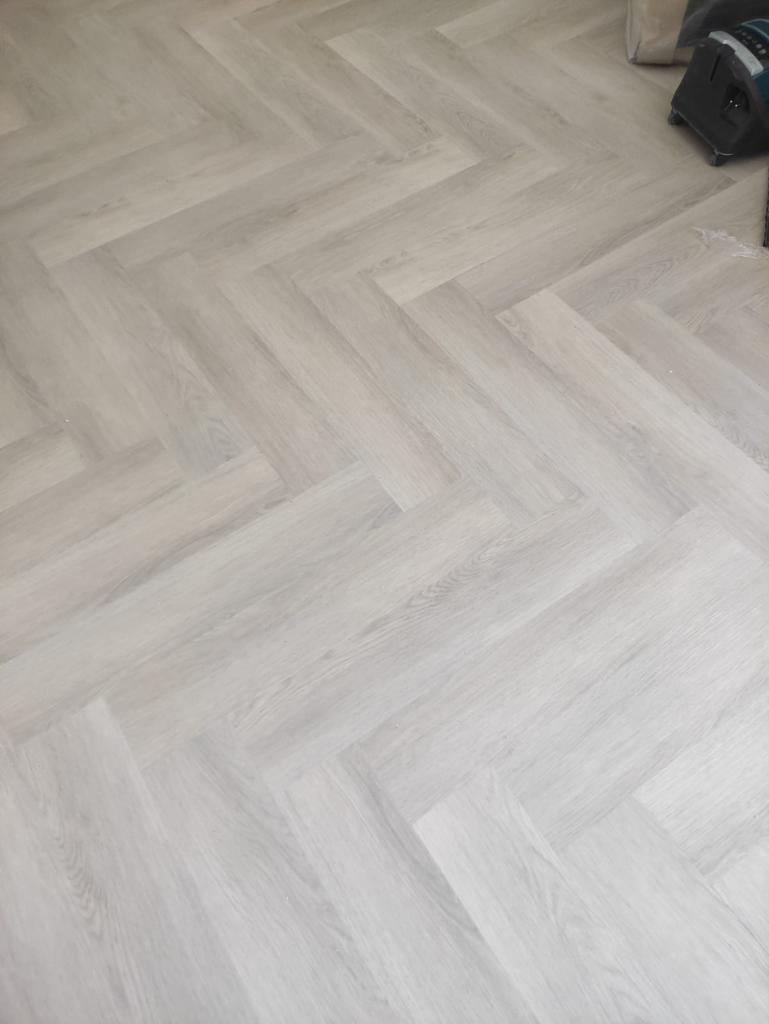 Laminaat leggen/verf/behang, Ophalen of Verzenden, Zo goed als nieuw, 75 m² of meer, Laminaat