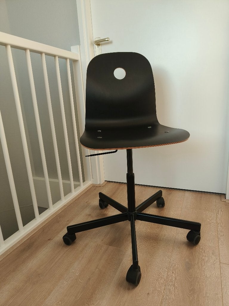 Nette Ikea SPORREN/VÅGSBERG bureaustoel, Ophalen, Zo goed als nieuw, Zwart, Bureaustoel