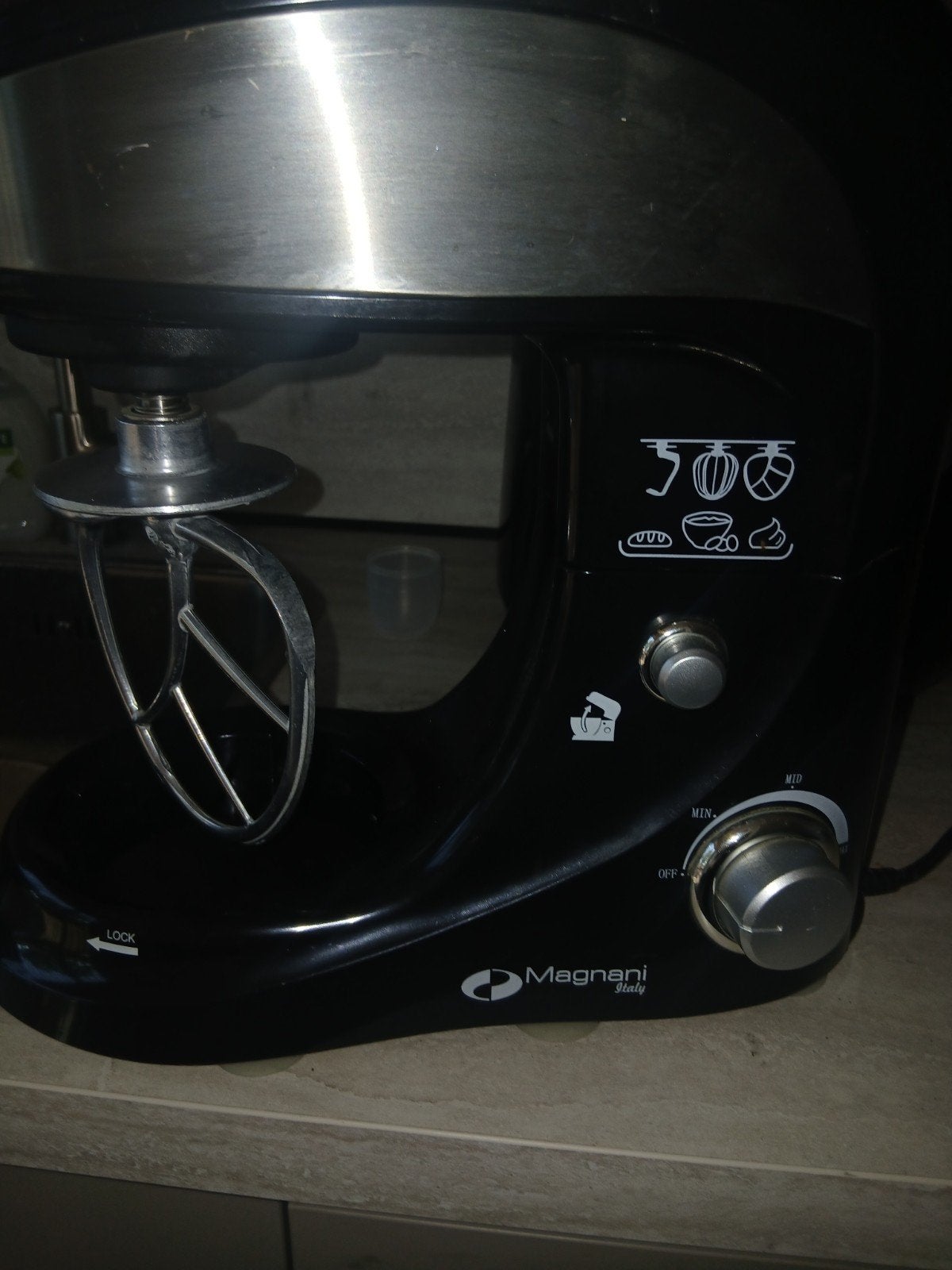Magnani Italy Keukenmachine - Zwart, 3 tot 4 liter, Ophalen, Gebruikt, 3 snelheden of meer