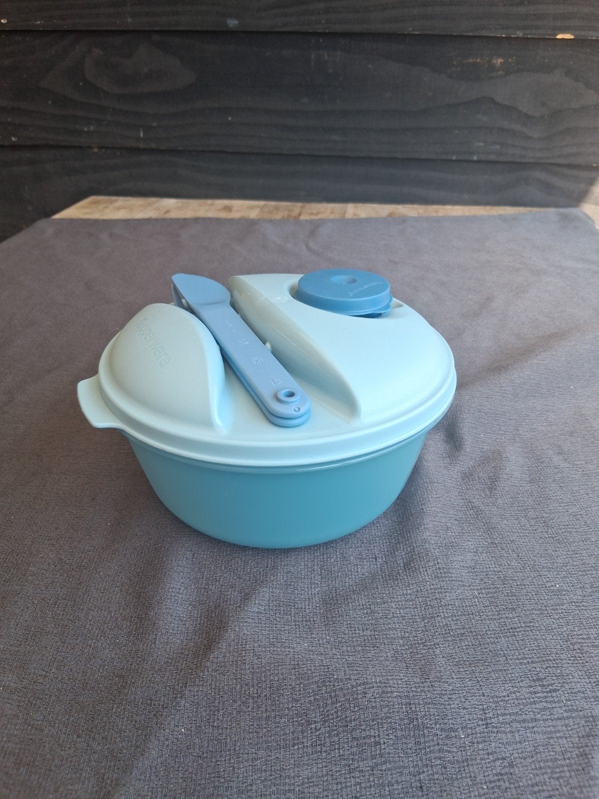 Tupperware Lunchbox met Bestek - fris op weg. 1.4L, Gebruikt, Met deksel, Blauw, Ophalen of Verzenden