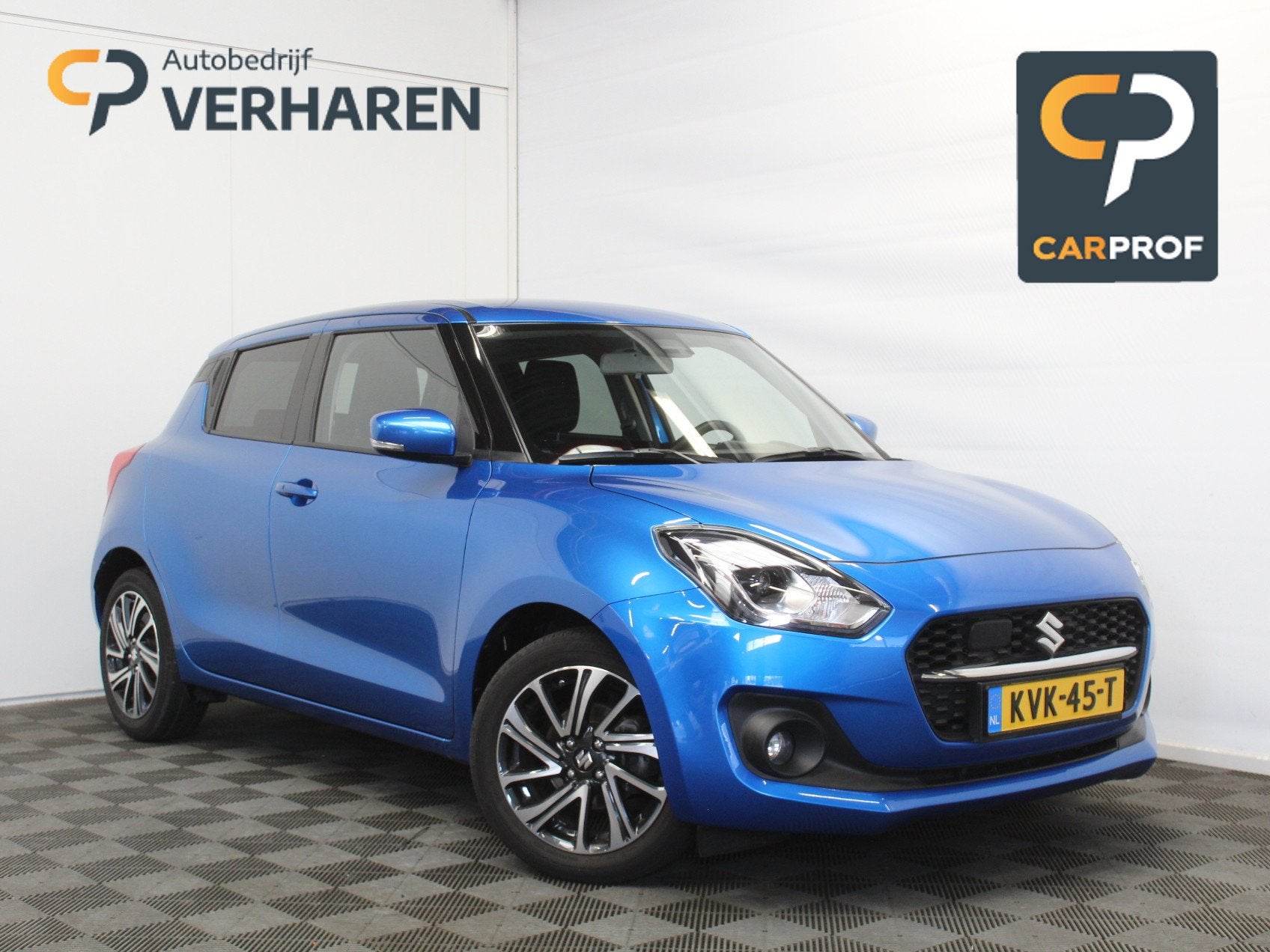 Suzuki Swift 1.2 Style Smart Hybrid AUTOMAAT | CARPLAY | NAV, Stof, Gebruikt, 4 cilinders, Bedrijf