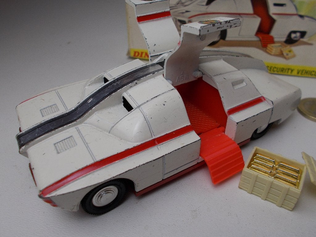 1968 Dinky Toys 105 MAXIMUM SECURITY VEHICLE +ORIG. DOOS (B), Ophalen of Verzenden, Zo goed als nieuw, Auto, Dinky Toys