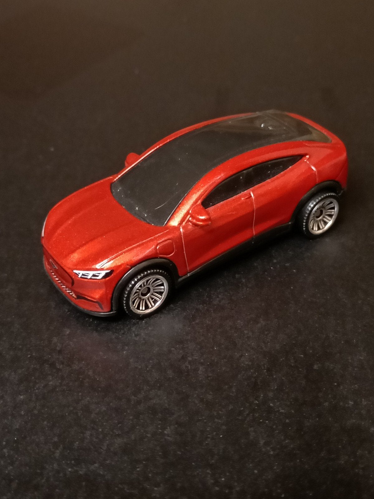 matchbox Ford Mustang Mach-E 1400 Rood Speelgoedauto, Ophalen of Verzenden, Zo goed als nieuw, Auto, Overige merken