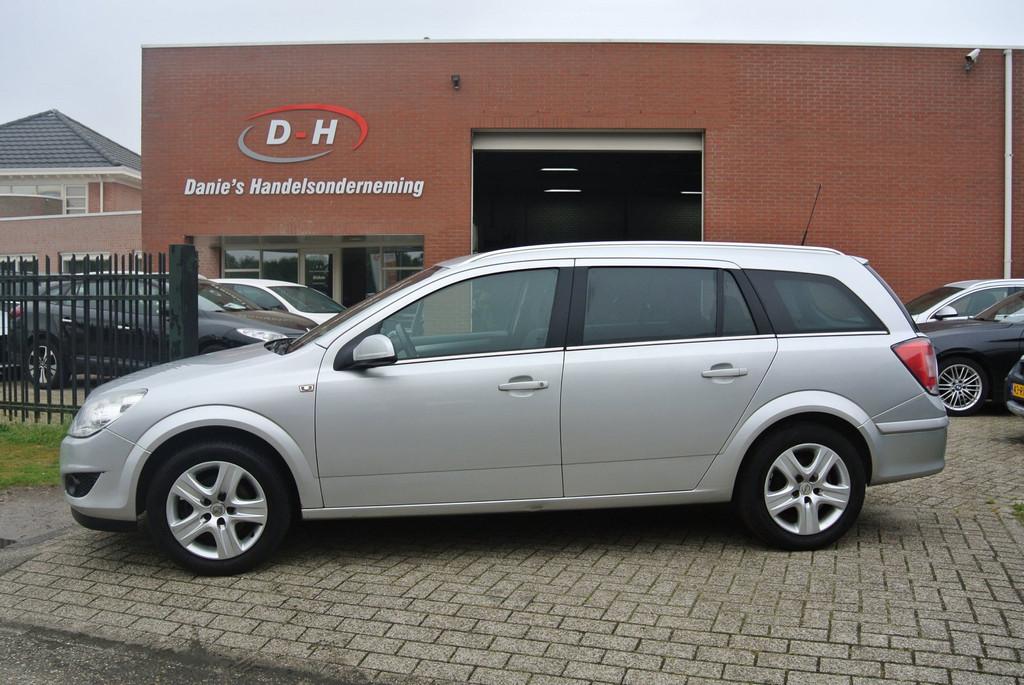 Opel Astra Wagon 1.4 Business airco apk 04-12-2026 trekhaak, Voorwielaandrijving, Gebruikt, 1364 cc, Euro 4