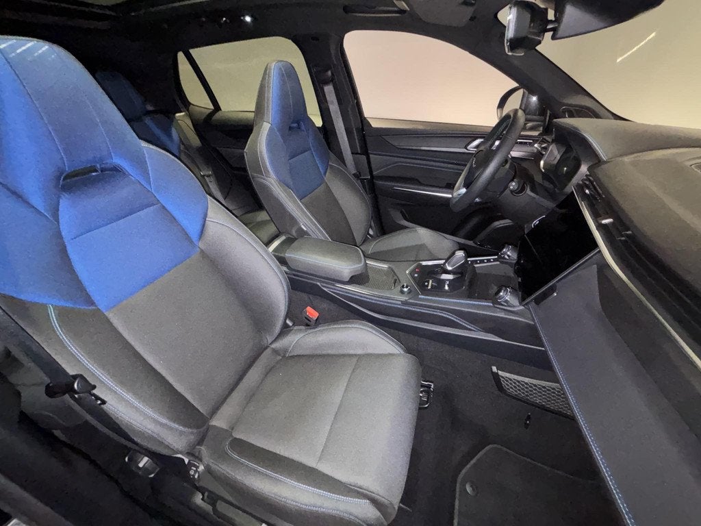 Lynk & Co 01 1.5 | Panoramadak | Navigatie | Adaptieve cruis, Auto's, Lynk & Co, Stof, Euro 6, Zwart, Plug-in hybride