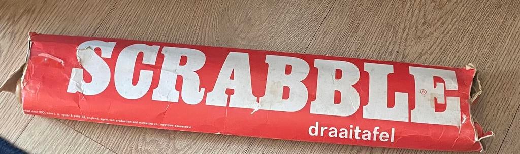 Scrabble draaitafel, Hobby en Vrije tijd, Gezelschapsspellen | Bordspellen, Ophalen of Verzenden, Zo goed als nieuw
