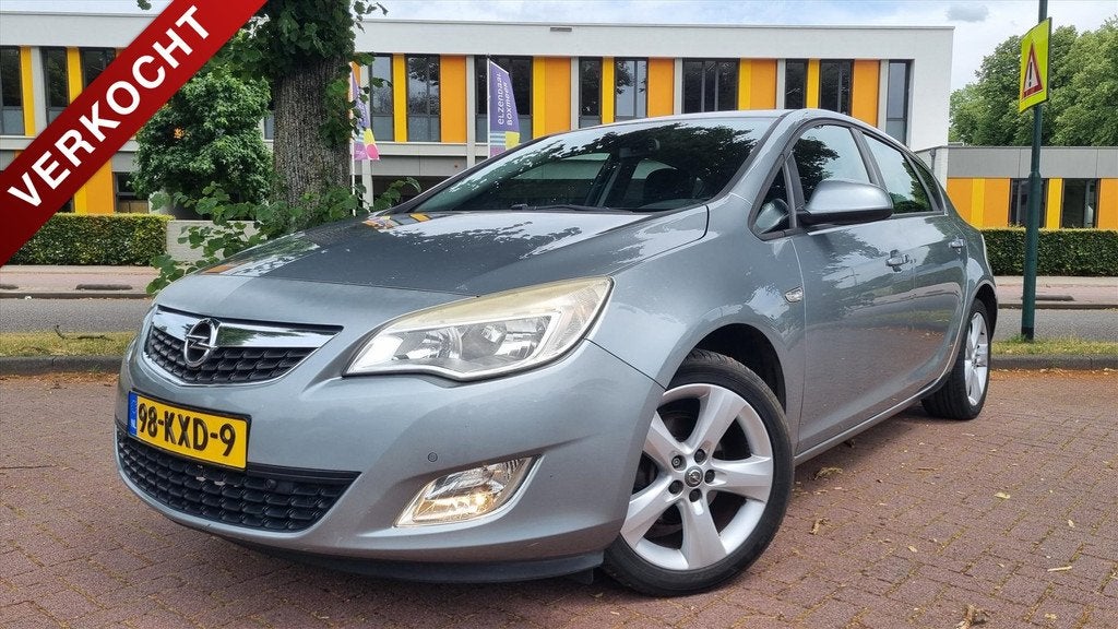 OPEL Astra 1.6i 5drs Edition Nwe APK/ Trekhaak, Auto's, Euro 5, Stof, 4 cilinders, 116 pk