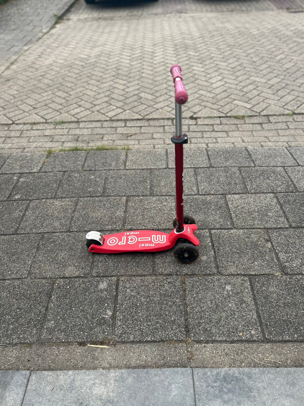 Micro maxi rood, Ophalen, Zo goed als nieuw, Gewone step