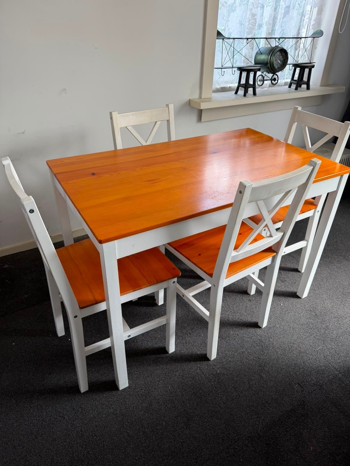 Eettafel met 4 stoelen - Wit en Hout, Ophalen, Gebruikt, 100 tot 150 cm, 50 tot 100 cm