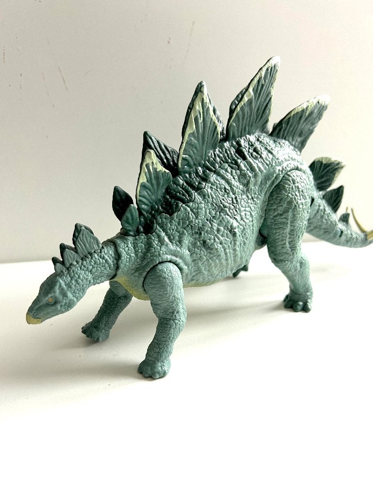 Jurassic World Super Strike Stegosaurus - Speelgoed dino, Ophalen of Verzenden, Zo goed als nieuw